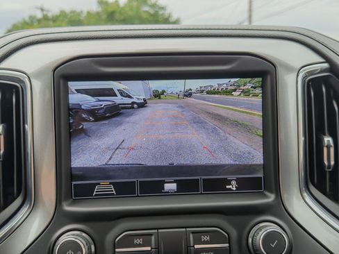 Used 2020 Chevrolet Silverado 1500 LT Trail Boss AWD/4WD image 39