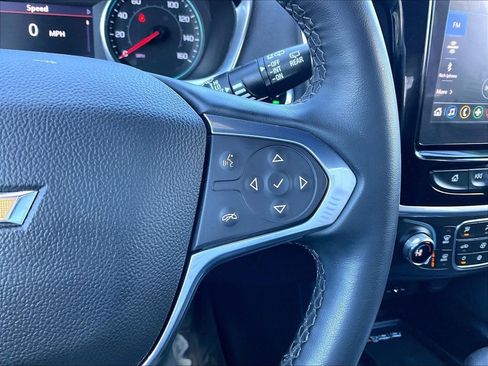 Used 2023 Chevrolet Traverse LT w/ Rear Camera Mirror Package image 23