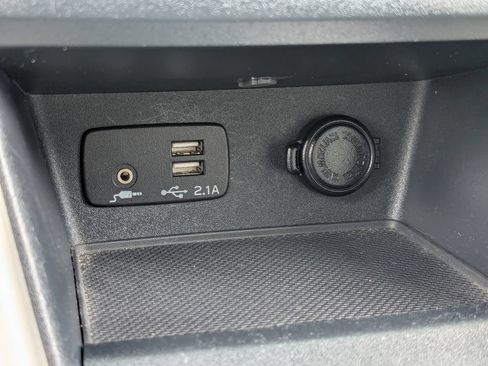 Used 2022 Subaru Forester AWD/4WD image 19