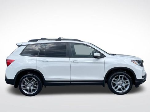Used 2025 Honda Passport EX-L image 7