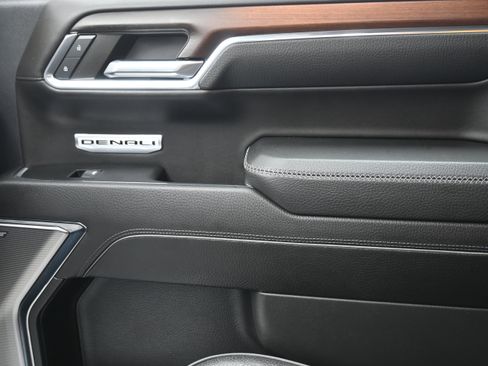 Used 2024 GMC Sierra 1500 Denali w/ Denali Reserve Package image 30