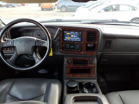 Used 2006 Chevrolet Silverado 1500 LT w/ Onstar Plus Package image 8