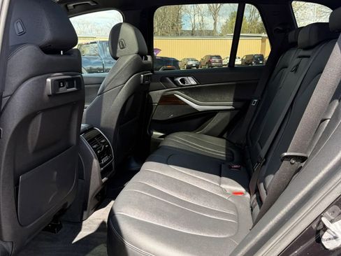 Used 2020 BMW X5 xDrive40i w/ Convenience Package AWD/4WD image 16