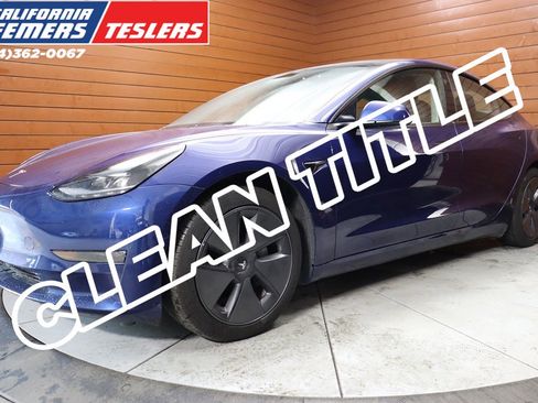 Used 2022 Tesla Model 3 image 1