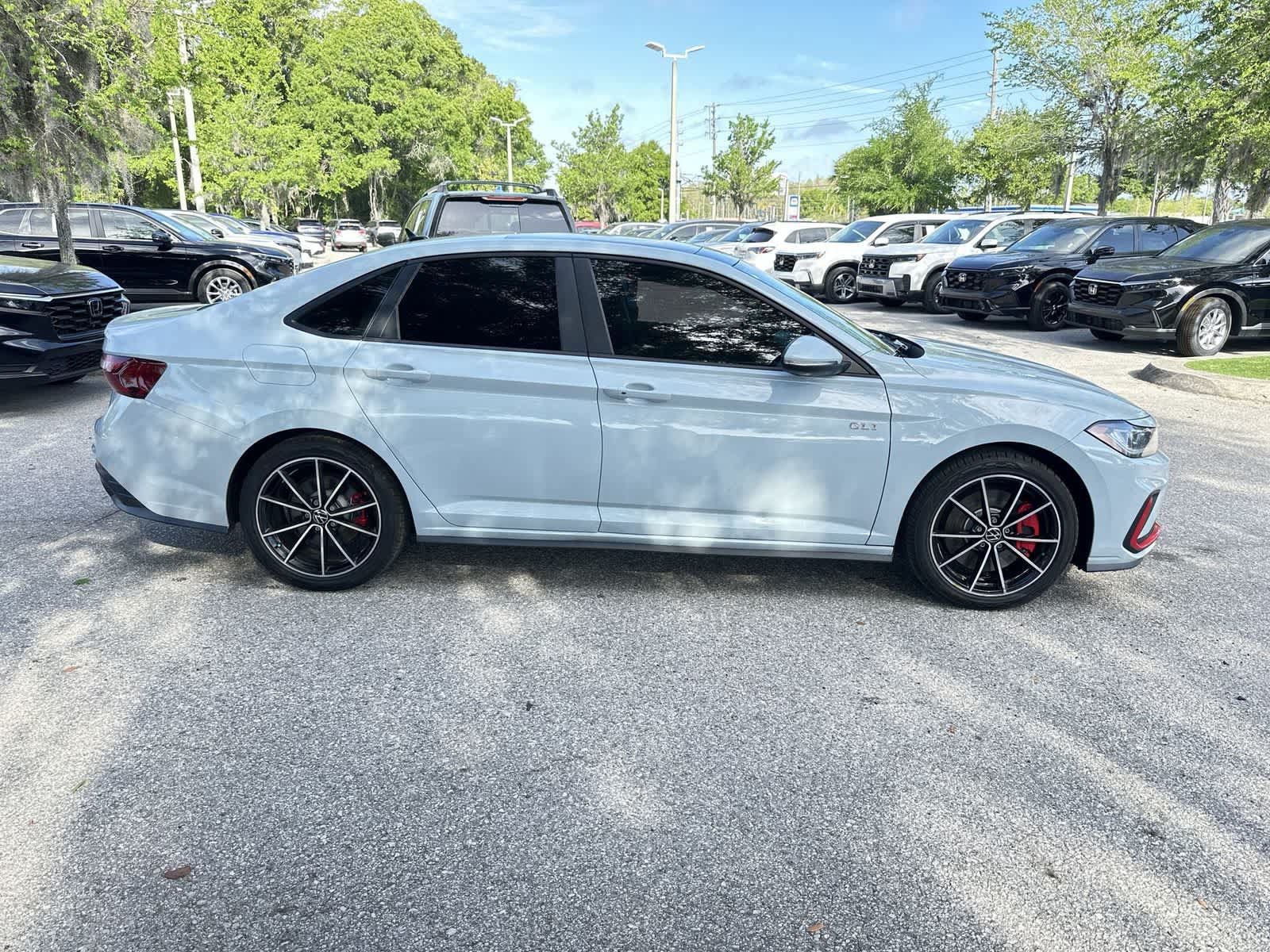 Used 2025 Volkswagen Jetta GLI Autobahn FWD image 7