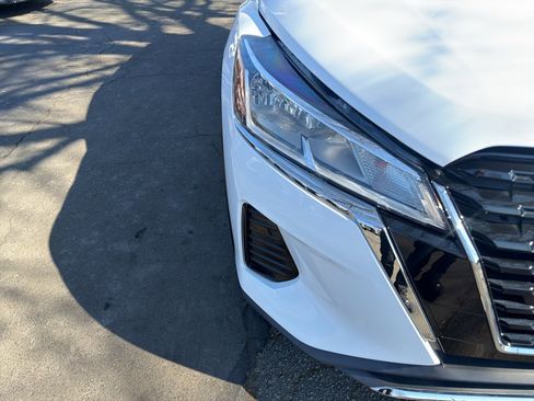 Certified 2023 Nissan Kicks S w/ Interior Electronics Package image 10