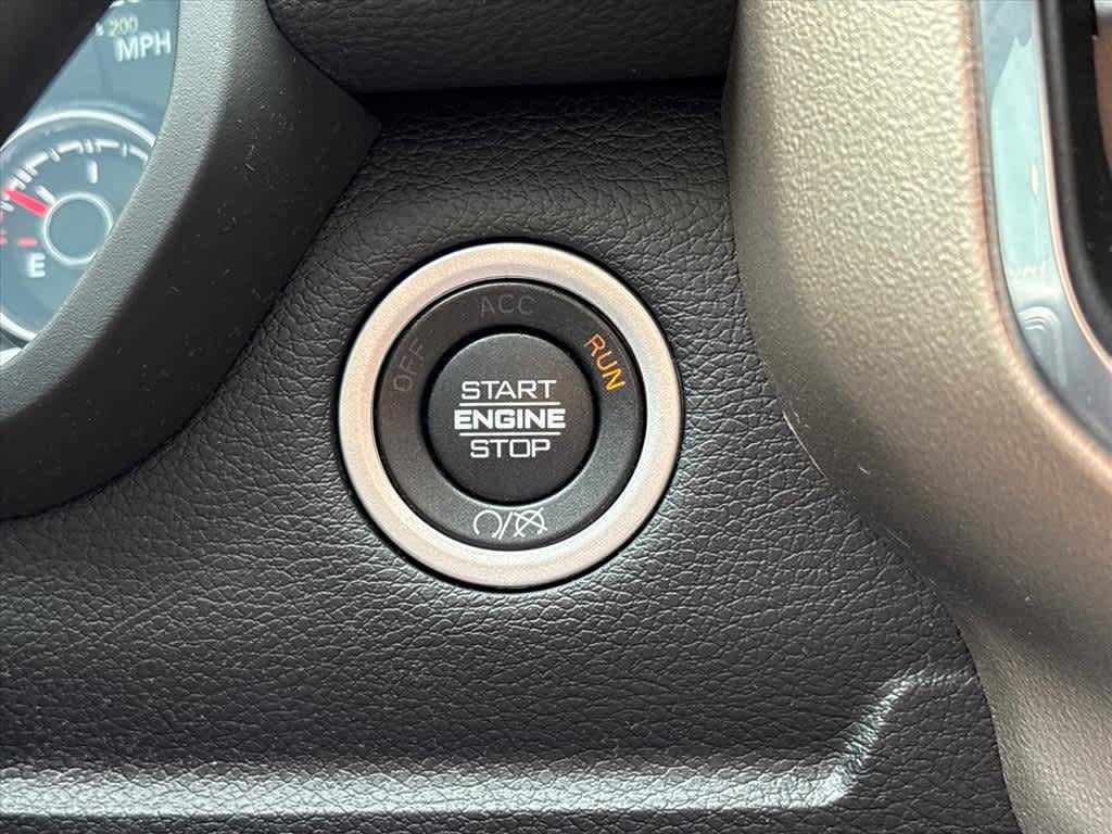 Used 2024 RAM 2500 Laramie AWD/4WD image 19