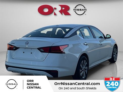 Certified 2025 Nissan Altima 2.5 S image 5