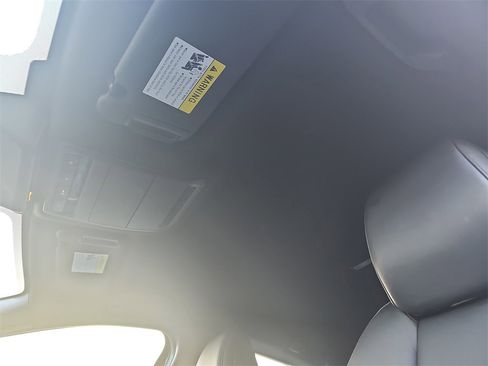 Used 2025 MAZDA MAZDA3 s Sport image 30