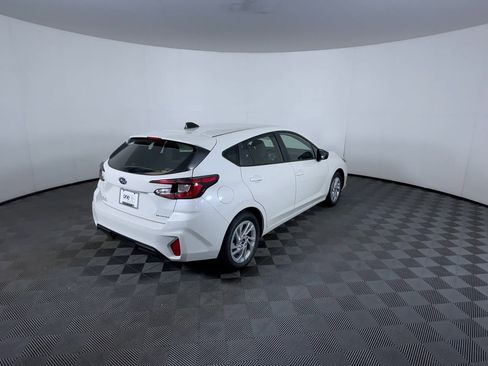 Used 2025 Subaru Impreza 2.0i image 8