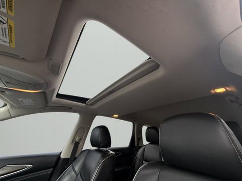 Used 2017 INFINITI QX60 AWD Premium Plus w/ Premium Plus Package image 30