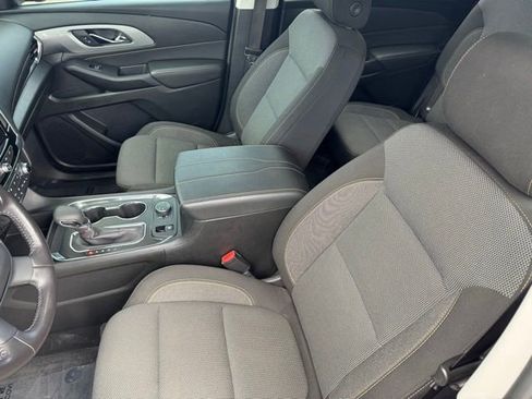 Used 2021 Chevrolet Traverse LT AWD/4WD image 6