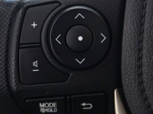 Used 2014 Toyota RAV4 XLE FWD image 20