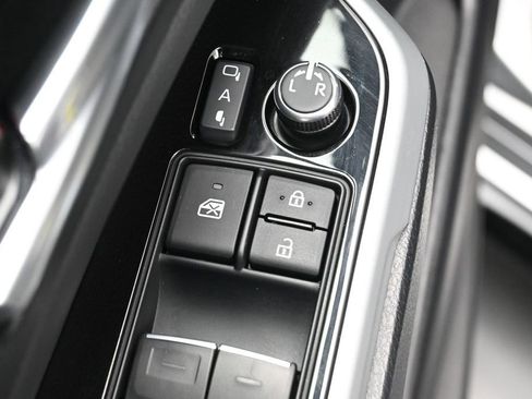 Certified 2025 Toyota Sienna Limited AWD/4WD image 14