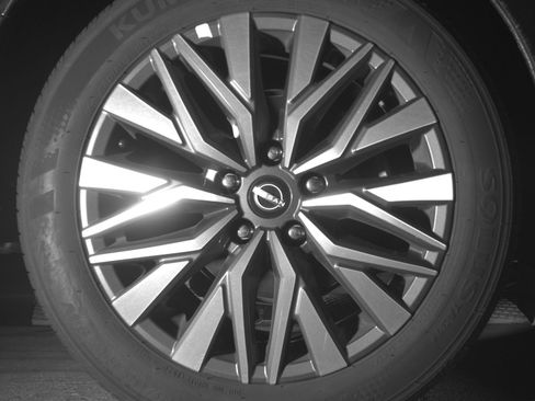 Used 2025 Nissan Altima 2.5 SV image 15