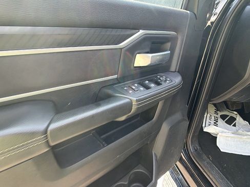 Used 2025 RAM 2500 Big Horn AWD/4WD image 15