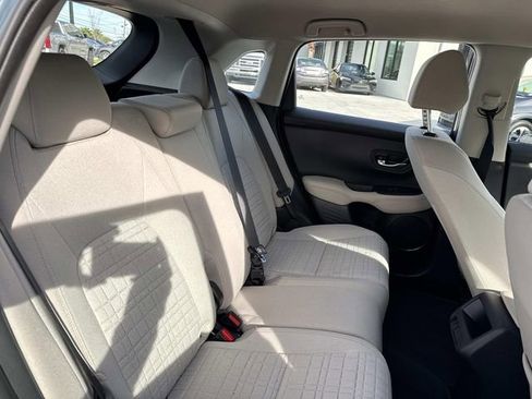 Used 2024 Honda HR-V LX image 9