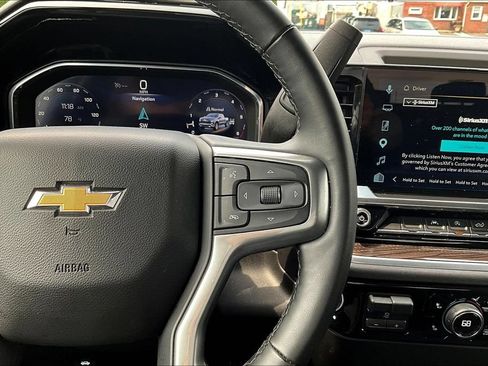Used 2026 Chevrolet Silverado 1500 LT AWD/4WD image 13