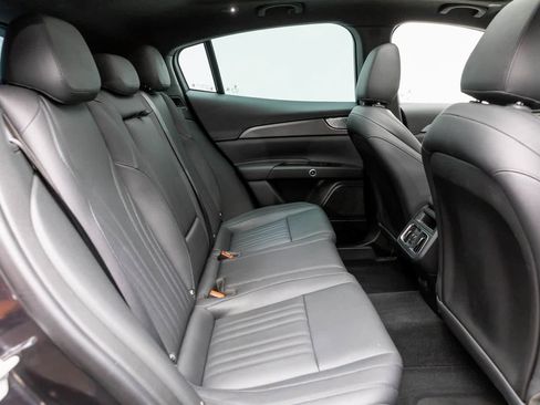 Used 2023 Maserati Grecale GT image 13