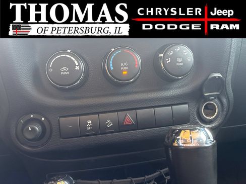 Used 2015 Jeep Wrangler Sport AWD/4WD image 20