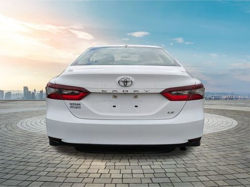 Used 2023 Toyota Camry LE image 6