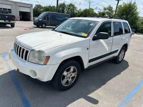 Used 2006 Jeep Grand Cherokee Laredo AWD/4WD image 2