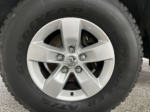Used 2014 RAM 1500 Outdoorsman AWD/4WD image 15