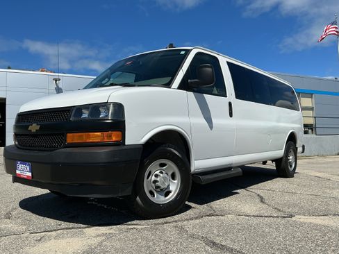 Certified 2023 Chevrolet Express 3500 LS RWD image 6