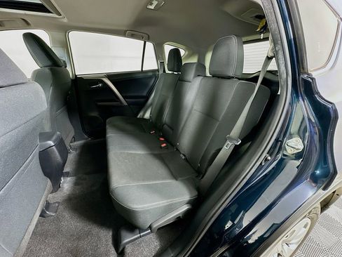 Used 2018 Toyota RAV4 XLE image 28