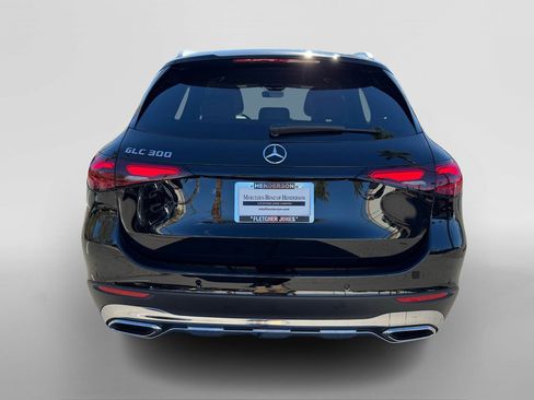 Certified 2025 Mercedes-Benz GLC 300 image 4