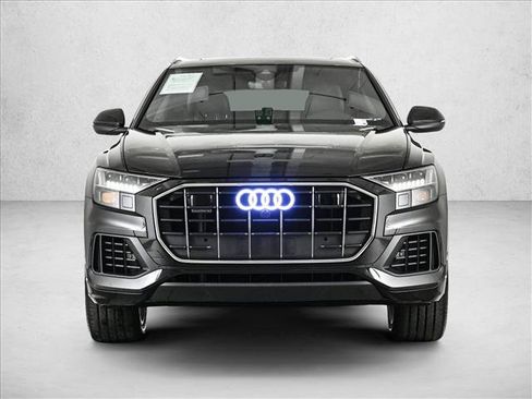 Used 2023 Audi Q8 Premium AWD/4WD image 2