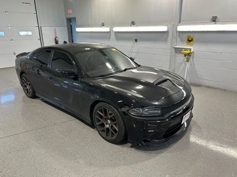 Used 2016 Dodge Charger R/T Scat Pack w/ Beats Audio Group RWD image 7
