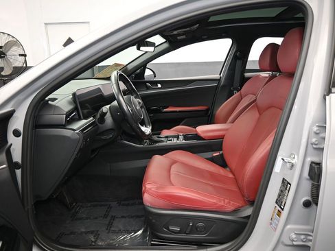Used 2025 Kia K5 GT-Line w/ GT-Line Premium Package image 12
