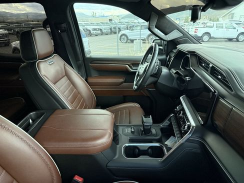 Used 2023 GMC Sierra 1500 Denali Ultimate AWD/4WD image 12