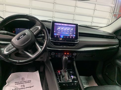 Used 2022 Jeep Compass Trailhawk w/ Trailhawk Elite Group image 15