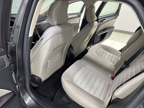 Used 2018 Ford Fusion S FWD image 23