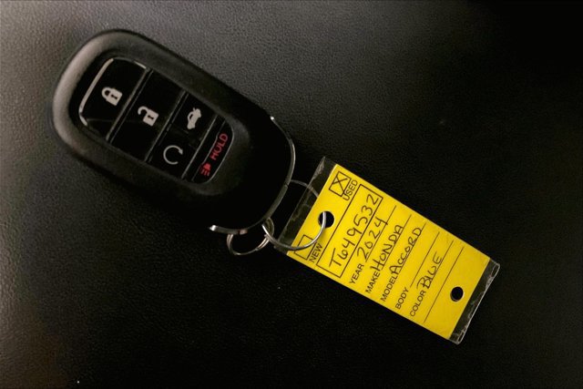 Used 2024 Honda Accord EX image 11