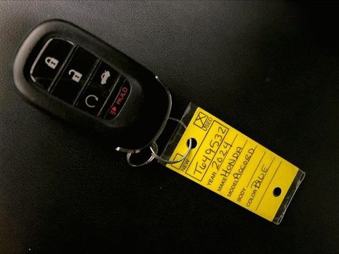 Used 2024 Honda Accord EX image 11