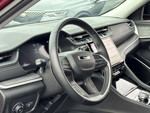 Used 2021 Jeep Grand Cherokee L Limited image 12