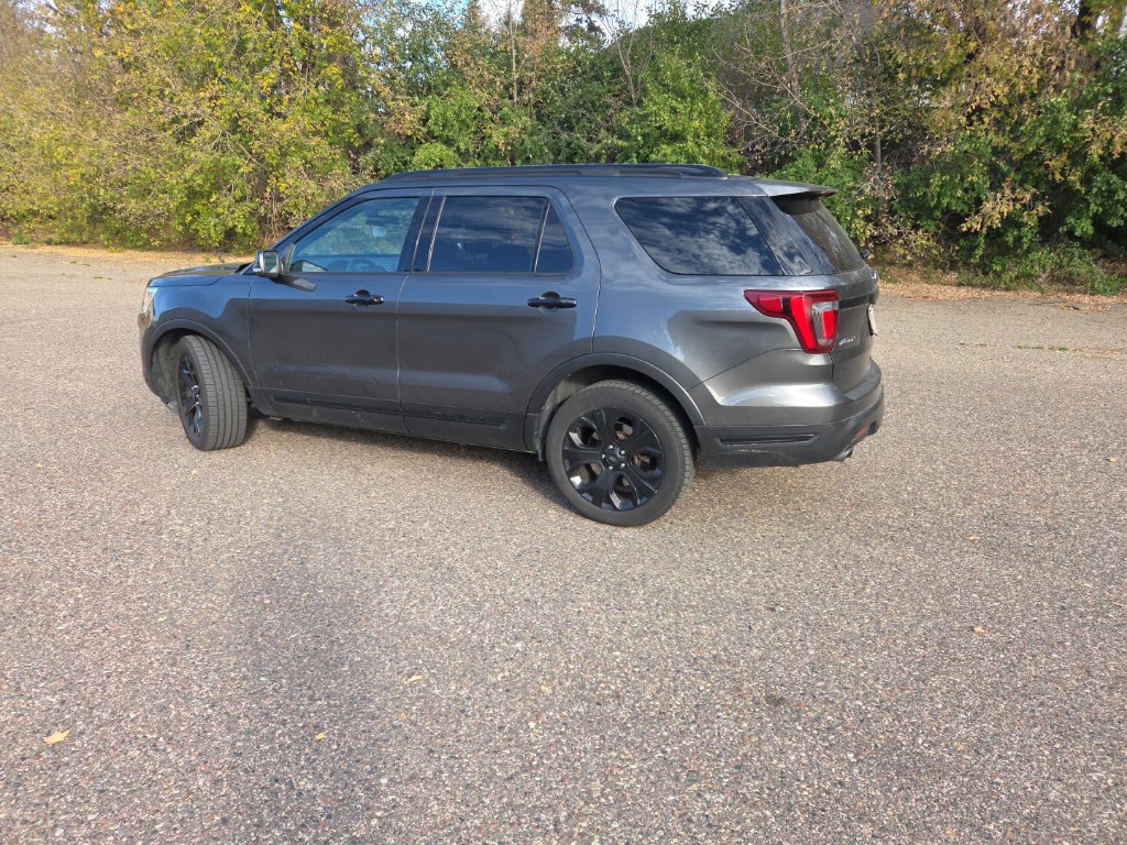 Used 2019 Ford Explorer Sport w/ Equipment Group 401A AWD/4WD image 8