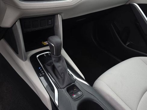 Used 2023 Toyota Corolla Cross LE image 23