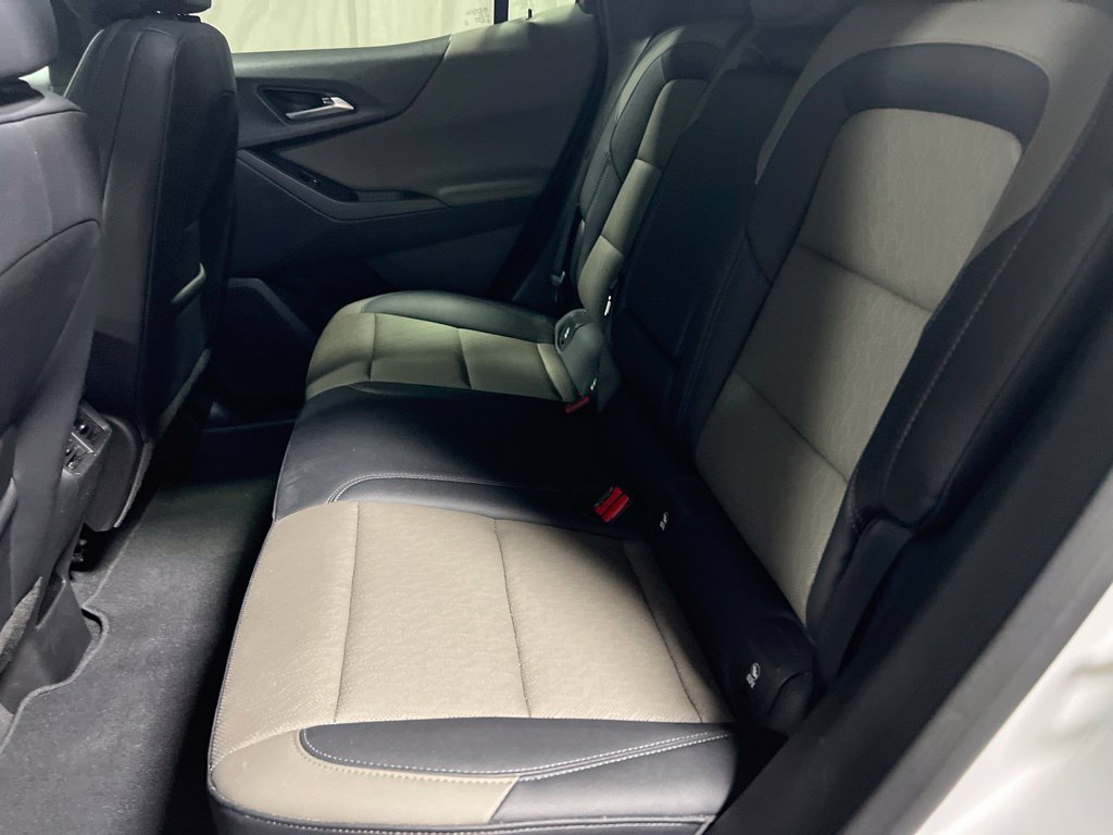 Used 2026 Chevrolet Equinox LT w/ Convenience Package II FWD image 17