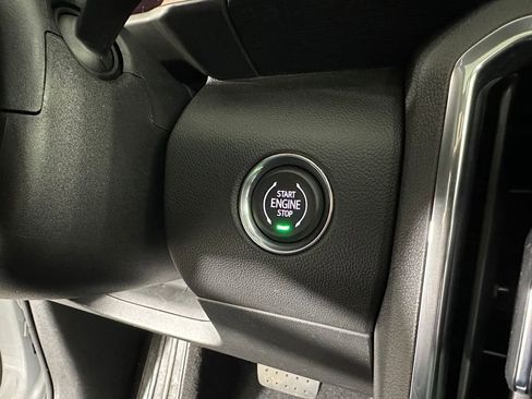 Used 2024 GMC Acadia Elevation w/ Luxury Package image 15