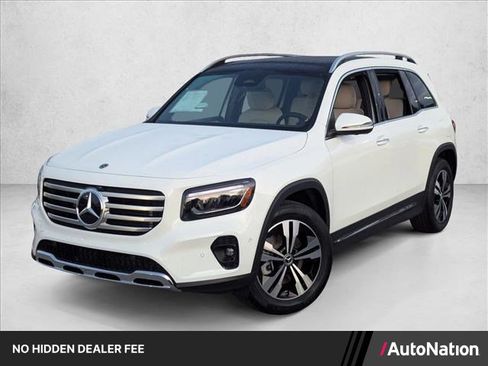Used 2026 Mercedes-Benz GLB 250 image 1