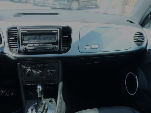 Used 2012 Volkswagen Beetle 2.5 image 40