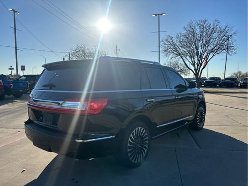 Used 2018 Lincoln Navigator Black Label w/ Cargo Package image 3