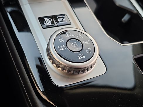 New 2026 Mitsubishi Outlander SE AWD/4WD image 23