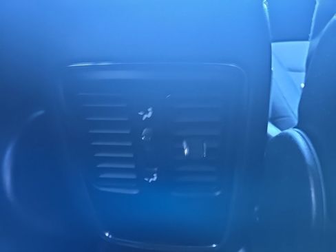 Used 2018 Jeep Grand Cherokee Laredo AWD/4WD image 11