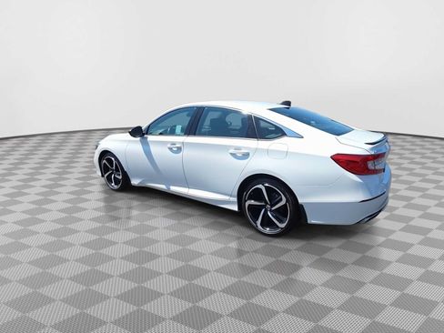 Used 2022 Honda Accord Sport image 6