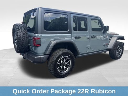 Used 2025 Jeep Wrangler Unlimited Rubicon AWD/4WD image 8